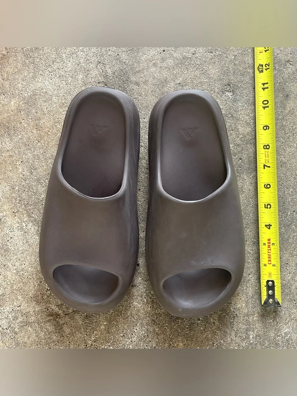 Adidas Yeezy Slide [Flax / Onyx] - Size 10 Men / 11 Women*